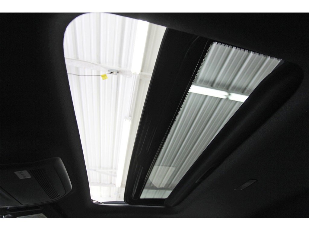 New 2025 MAZDA MAZDA3 Carbon image 21