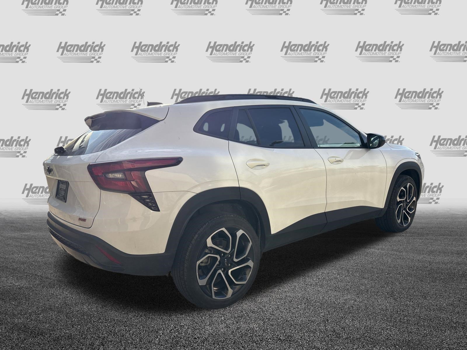 Used 2025 Chevrolet Trax RS w/ Driver Confidence Package image 11