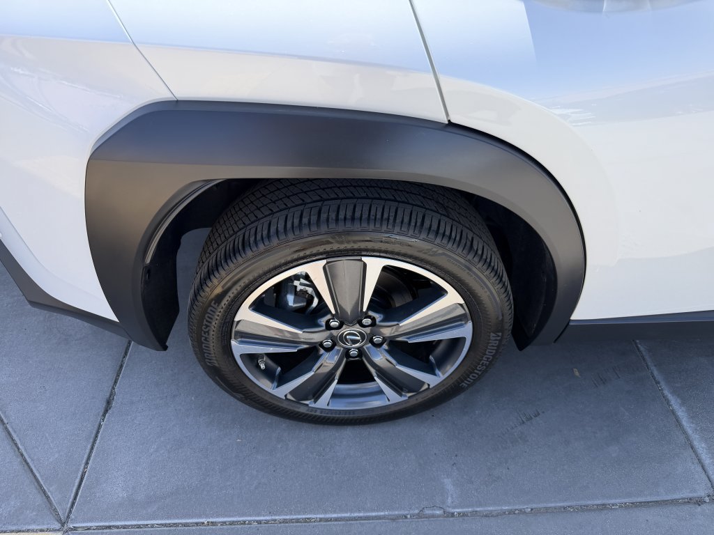Used 2024 Lexus UX 250h FWD image 15