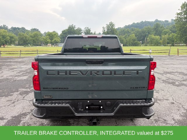 Used 2025 Chevrolet Silverado 1500 Custom Trail Boss w/ Turbomax Blackout Package AWD/4WD image 4