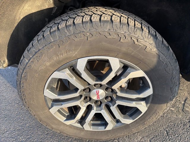 Used 2024 GMC Canyon AT4 w/ AT4 Premium Package image 33