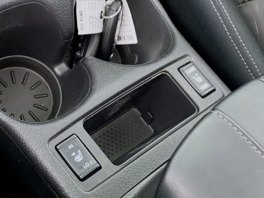 Used 2019 Nissan Rogue SV w/ Sun & Sound Touring Package image 19