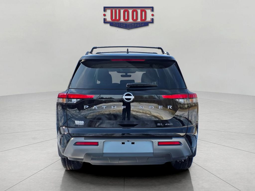 New 2026 Nissan Pathfinder SL image 3