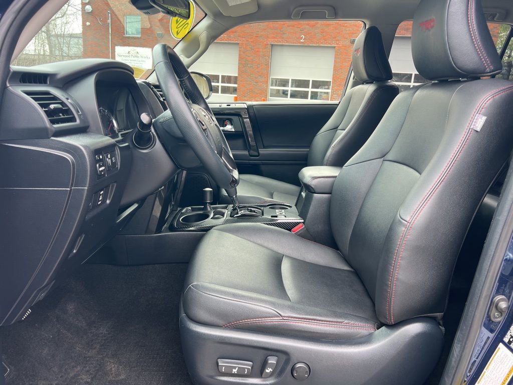 Used 2020 Toyota 4Runner Venture image 12