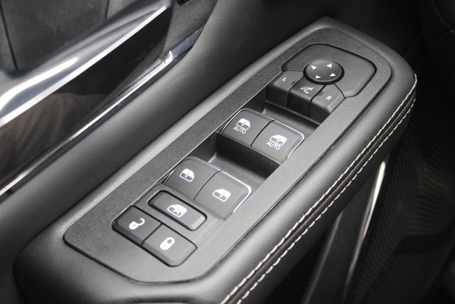 Used 2025 RAM 1500 Limited w/ Off Road Group image 21