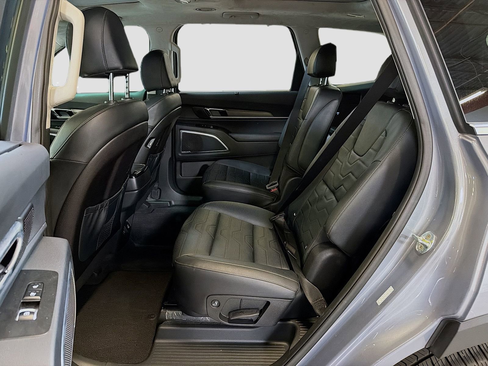 Used 2022 Kia Telluride SX w/ SX Prestige Package AWD/4WD image 26