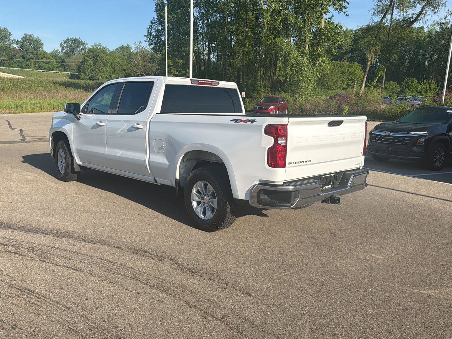 Used 2025 Chevrolet Silverado 1500 LT w/ Work Truck Package AWD/4WD image 3