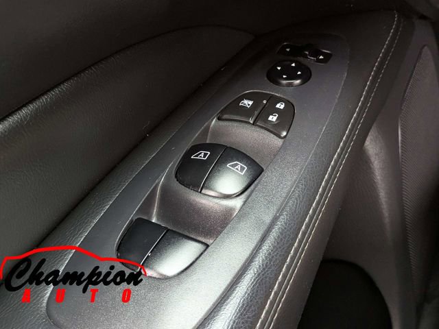 Used 2017 Nissan Pathfinder Platinum image 30