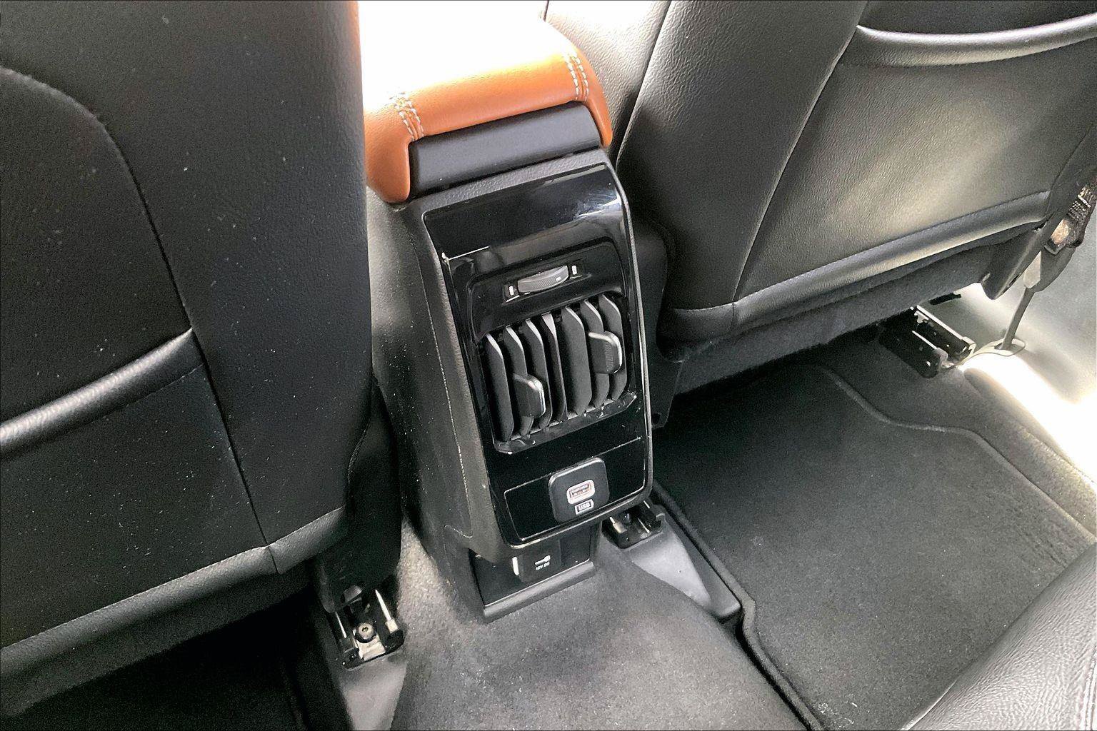 Used 2025 Jeep Compass Limited AWD/4WD image 32