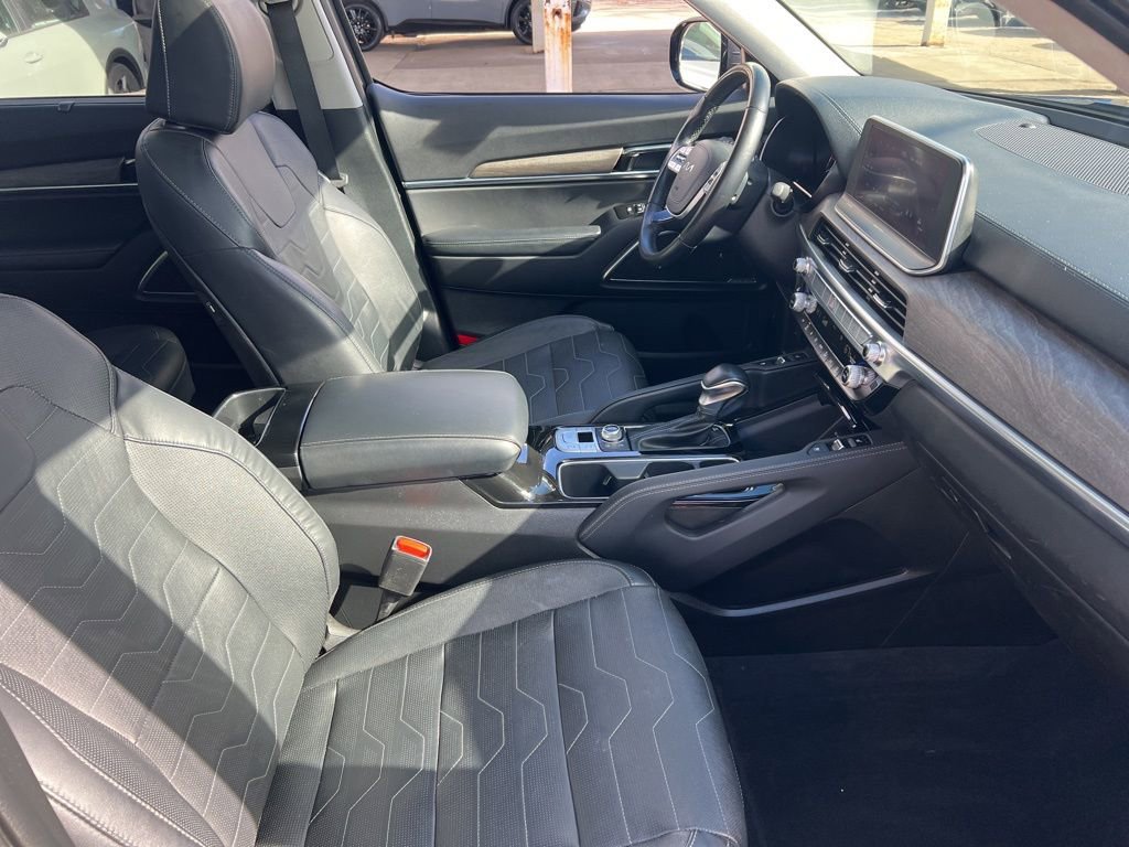 Certified 2022 Kia Telluride SX w/ SX Prestige Package image 23