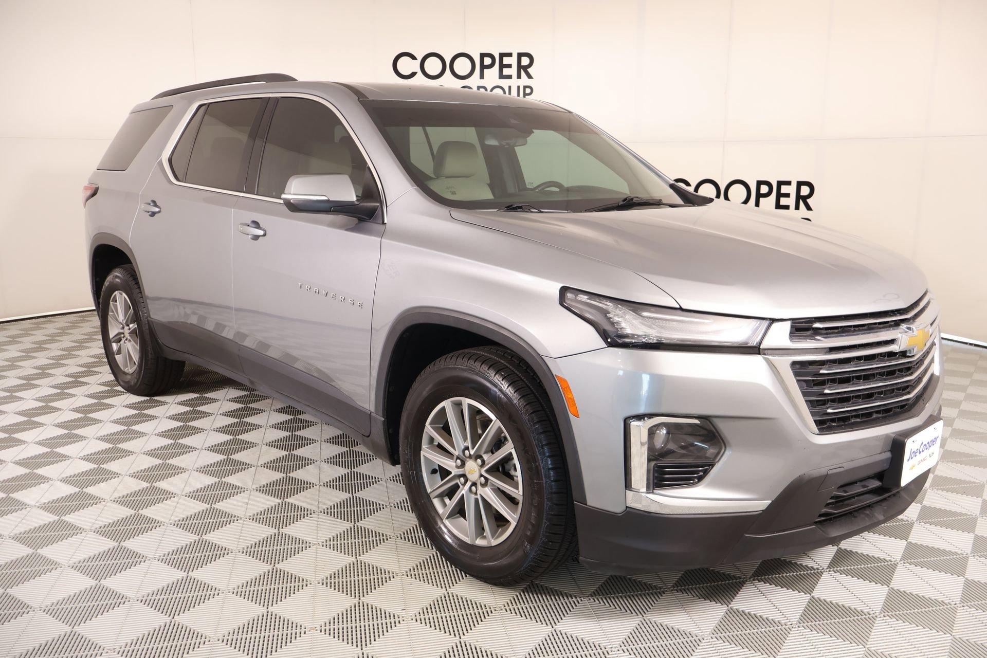 Used 2023 Chevrolet Traverse LT w/ LPO, Cargo Package AWD/4WD 360° Tour