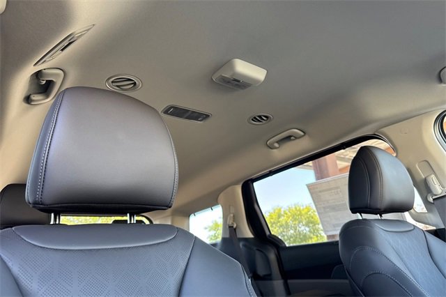 New 2026 Kia Carnival EX image 20