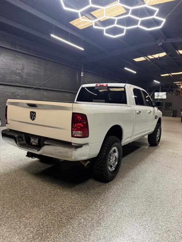 Used 2018 RAM 2500 SLT AWD/4WD image 5