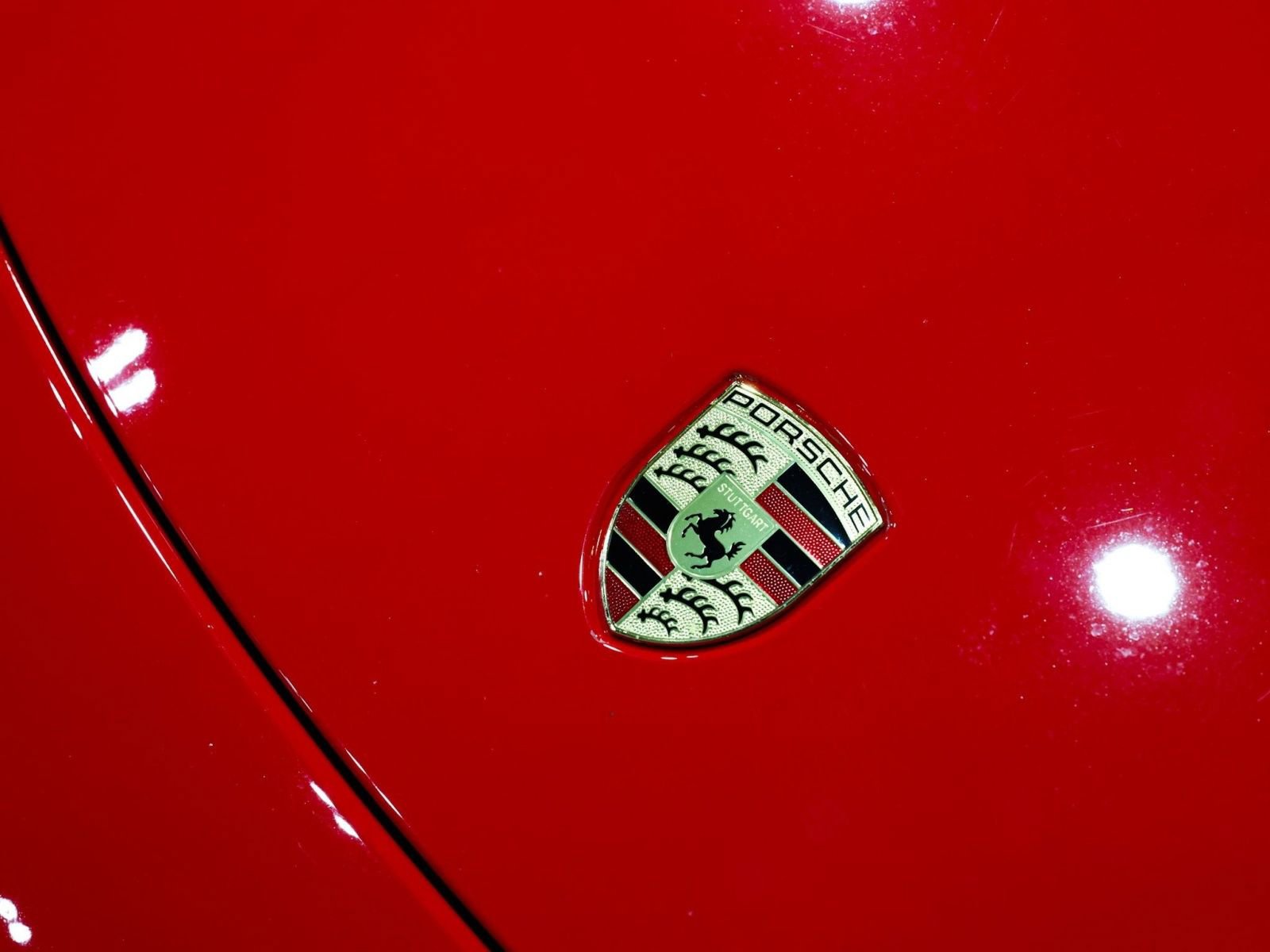 Used 2019 Porsche 911 Carrera 4 AWD/4WD image 25