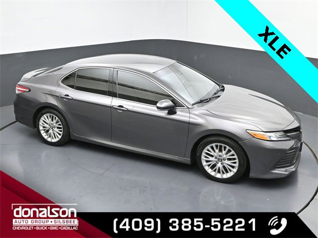 Used 2018 Toyota Camry XLE image 18