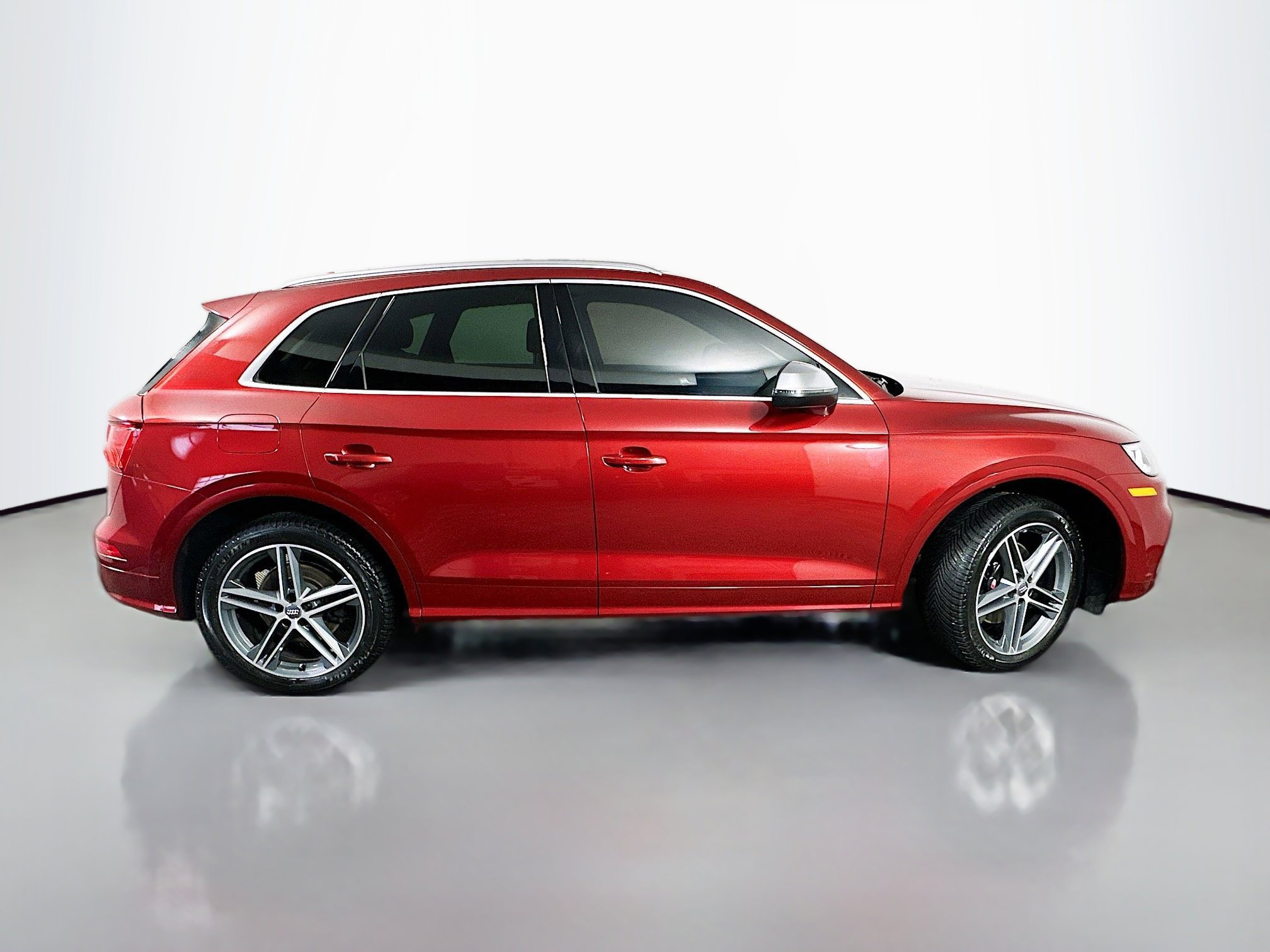 Used 2018 Audi SQ5 Prestige w/ Prestige Package image 8