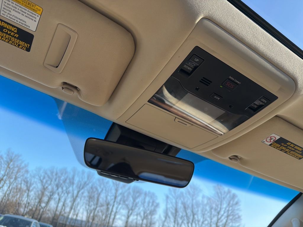 Used 2020 Lexus LX 570 4WD w/ Luxury Package image 14