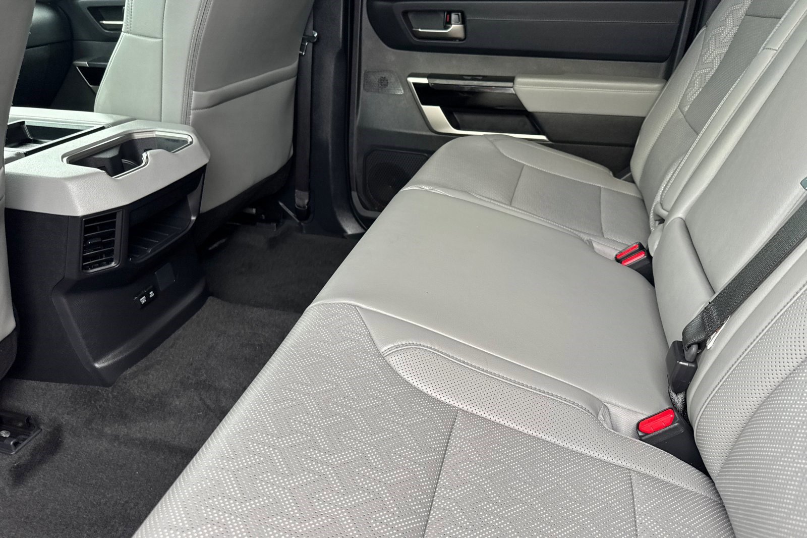 Certified 2025 Toyota Tundra Limited image 27