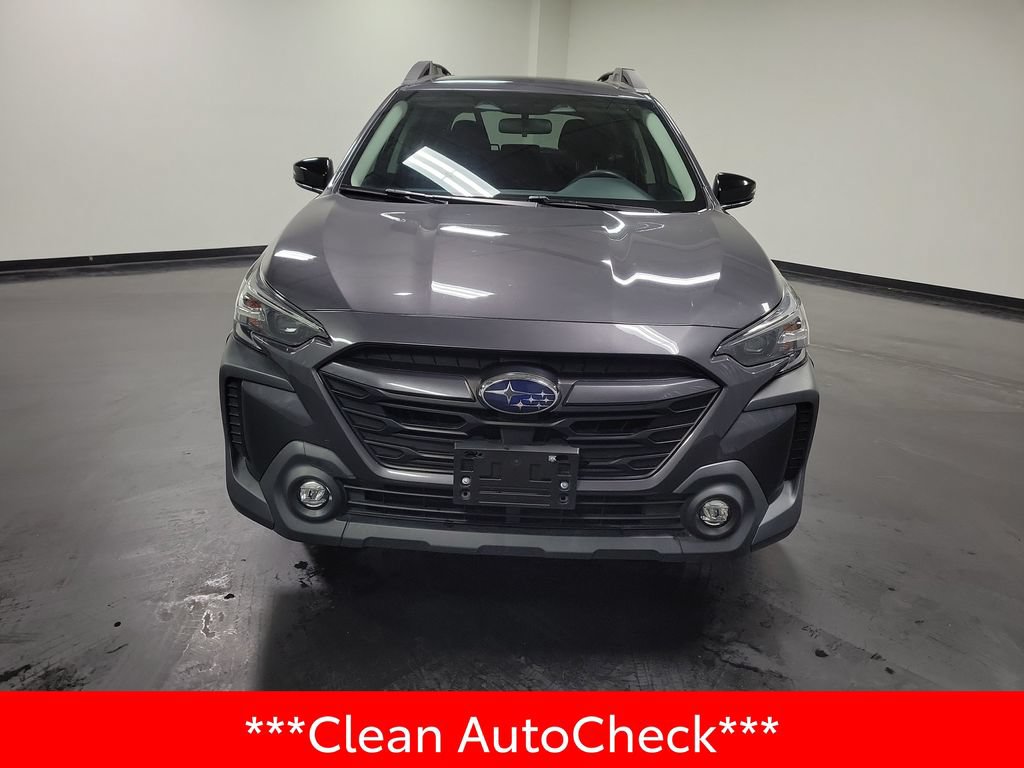 Used 2024 Subaru Outback Premium AWD/4WD image 3
