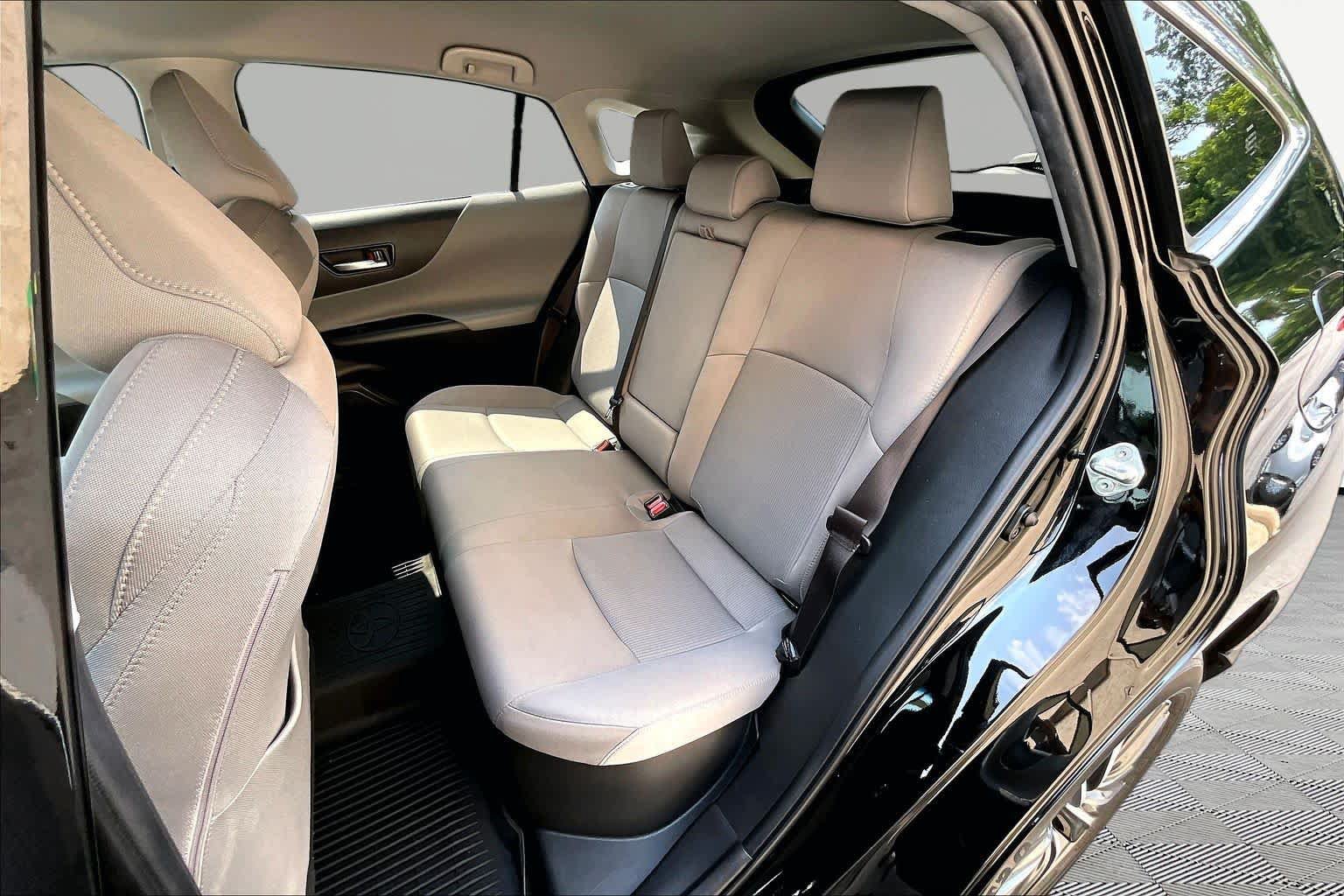 Certified 2024 Toyota Venza LE AWD/4WD image 21