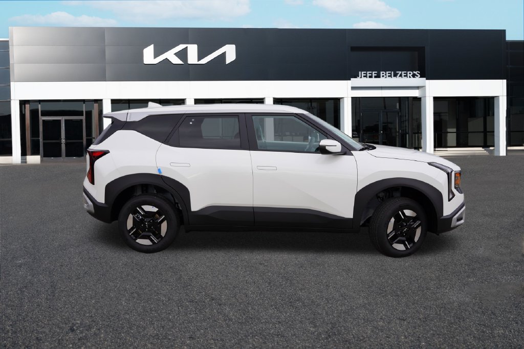 New 2027 Kia Seltos LX AWD/4WD image 2