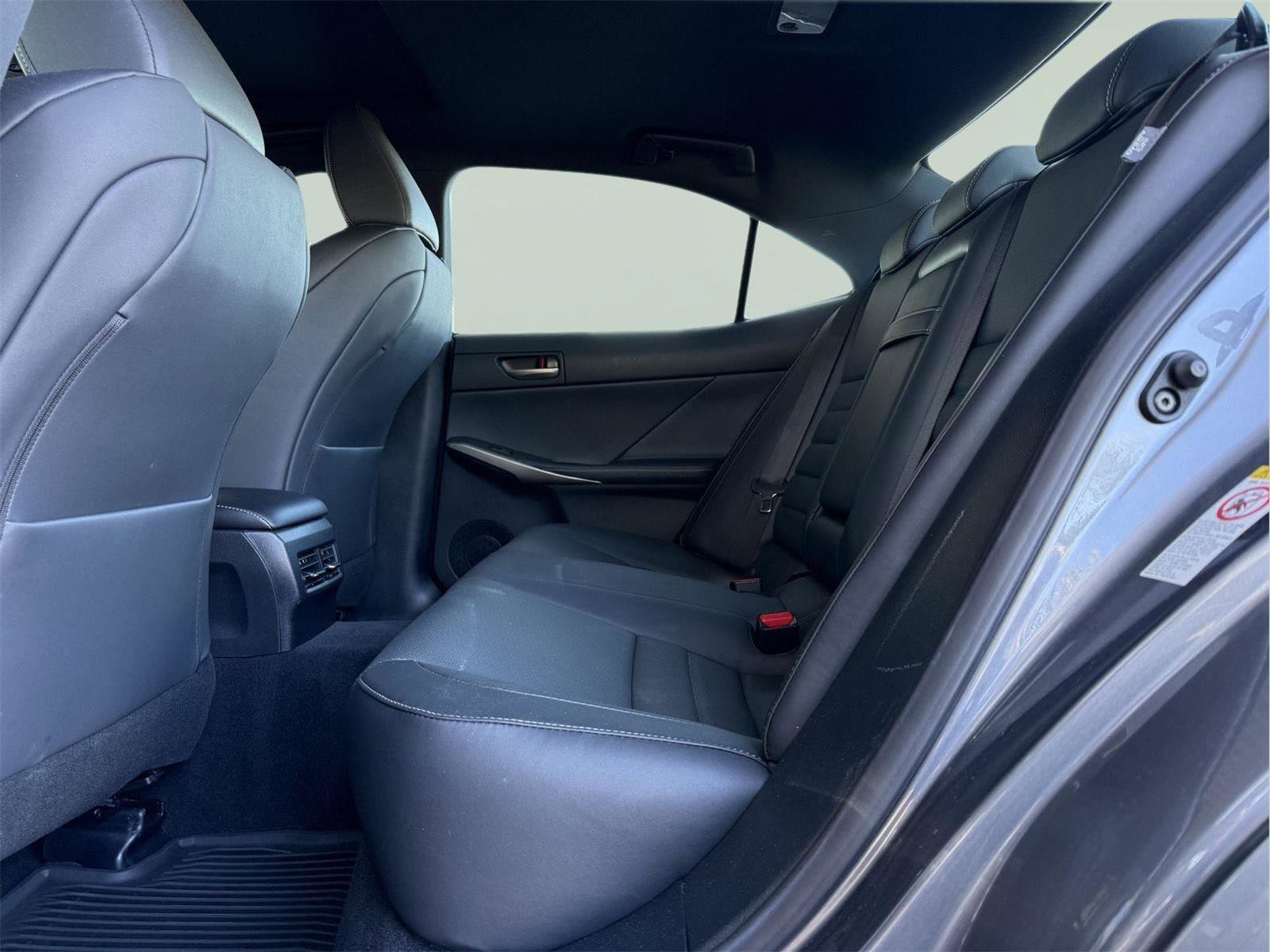 Used 2018 Lexus IS 300 F Sport w/ F Sport Package AWD/4WD image 18