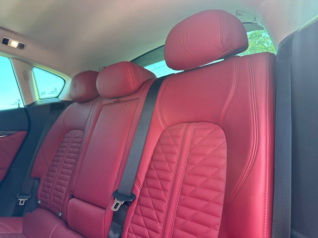 Used 2022 Maserati Levante Modena S AWD/4WD image 27