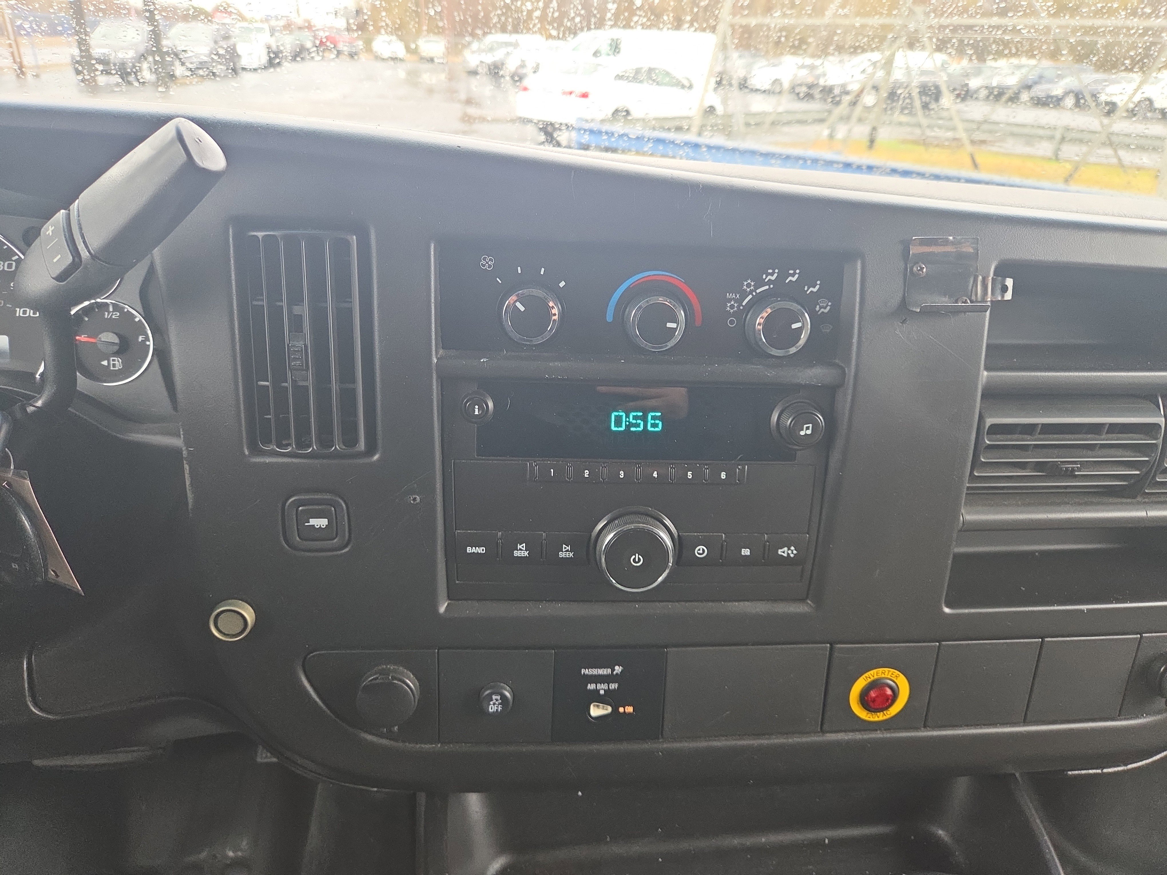 Used 2014 Chevrolet Express 2500 image 20