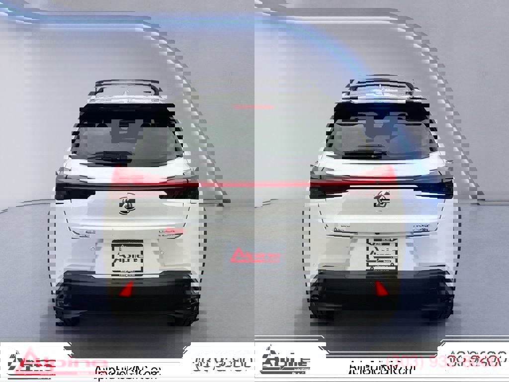 Used 2020 Lexus UX 250h w/ Premium Package image 4