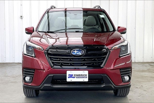 Used 2024 Subaru Forester Limited AWD/4WD image 3