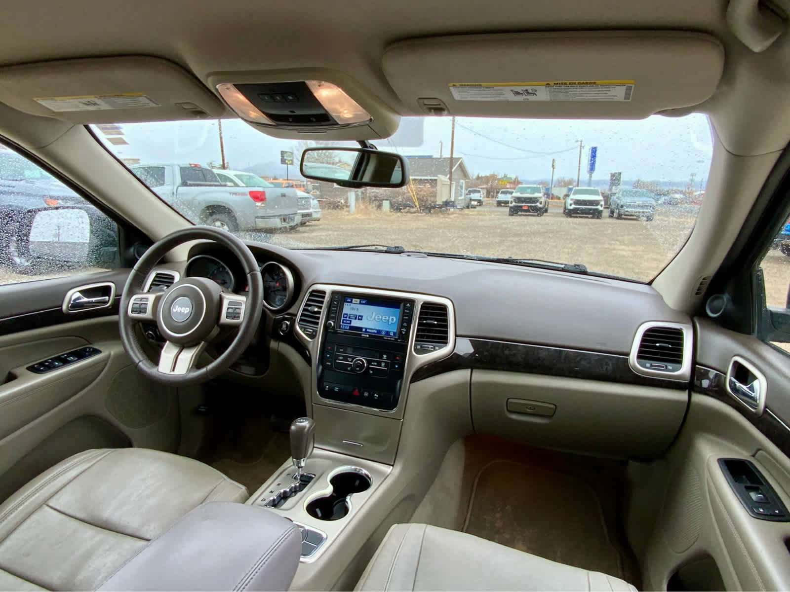 Used 2012 Jeep Grand Cherokee Laredo image 32