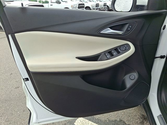 Used 2021 Buick Encore GX Select w/ Advanced Technology Package AWD/4WD image 12