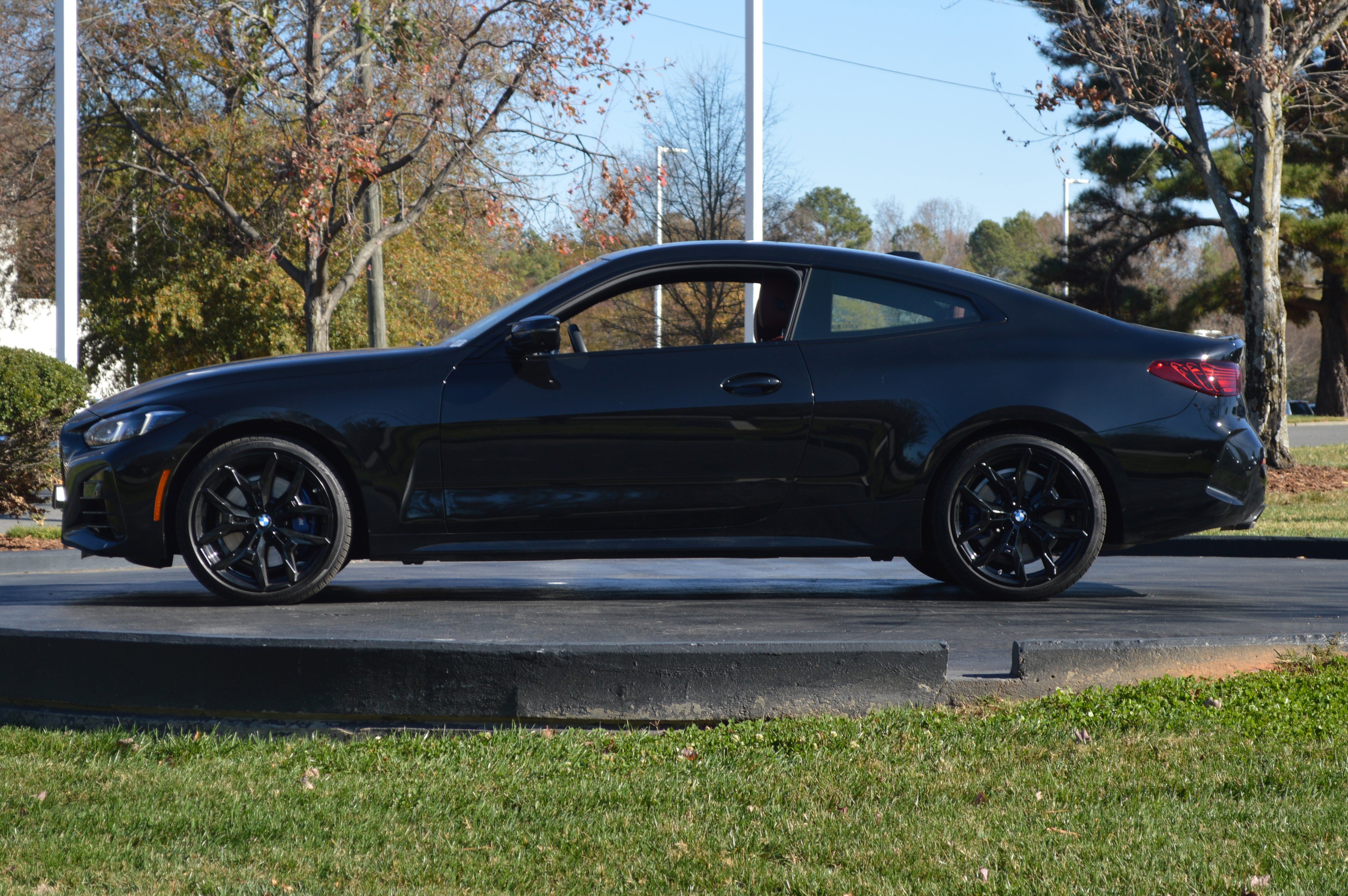 Used 2026 BMW 440i xDrive Coupe w/ Premium Package image 8