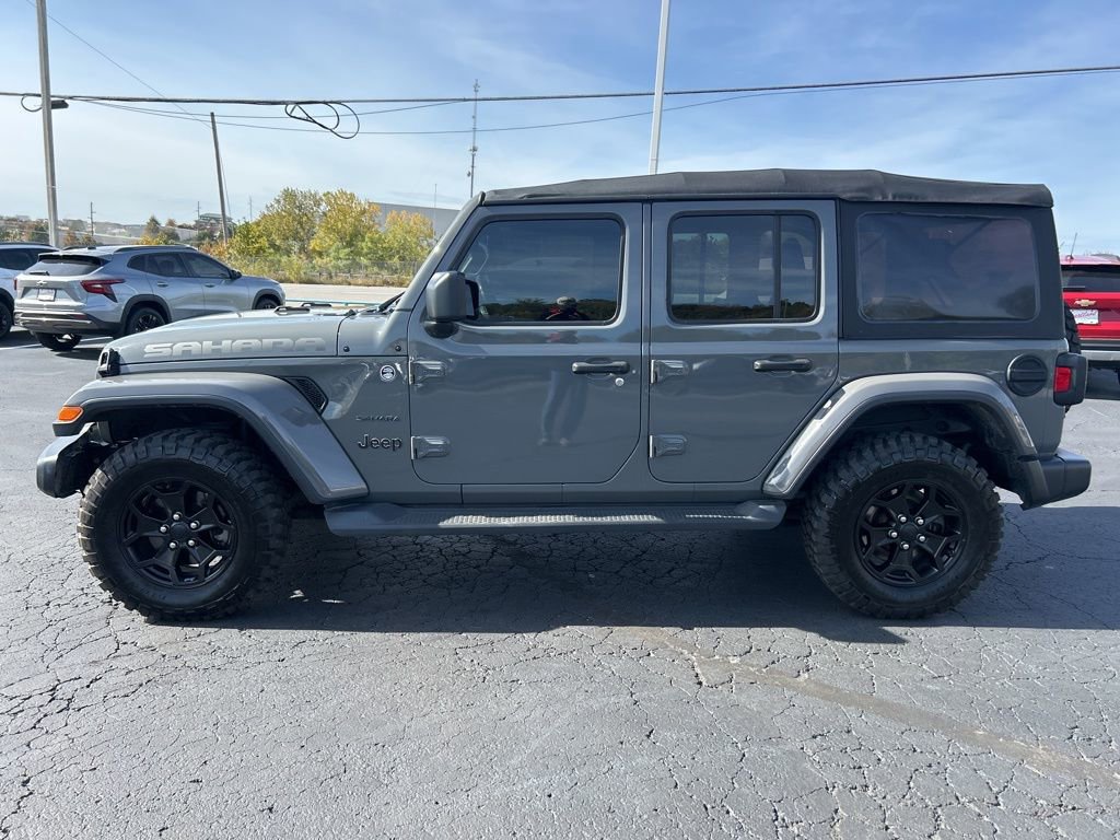 Used 2018 Jeep Wrangler Unlimited Sahara image 9