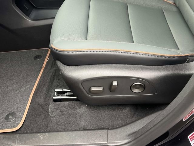 New 2026 GMC Acadia AT4 w/ Luxury Package image 20