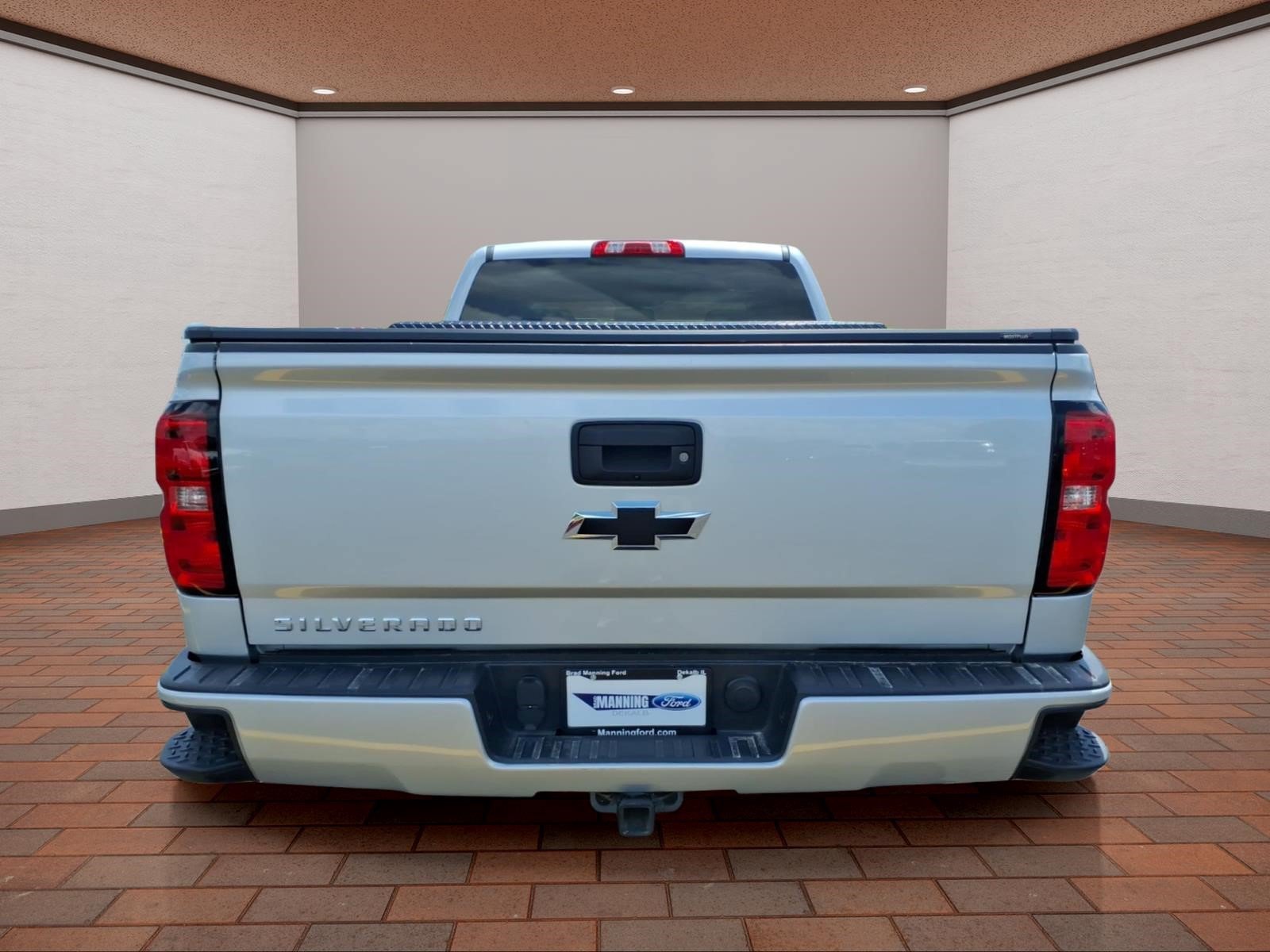 Used 2017 Chevrolet Silverado 1500 Custom w/ Trailering Package RWD image 7