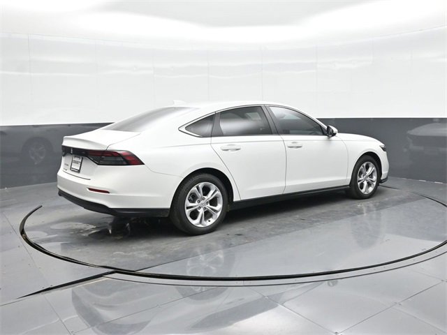 Used 2025 Honda Accord LX image 9