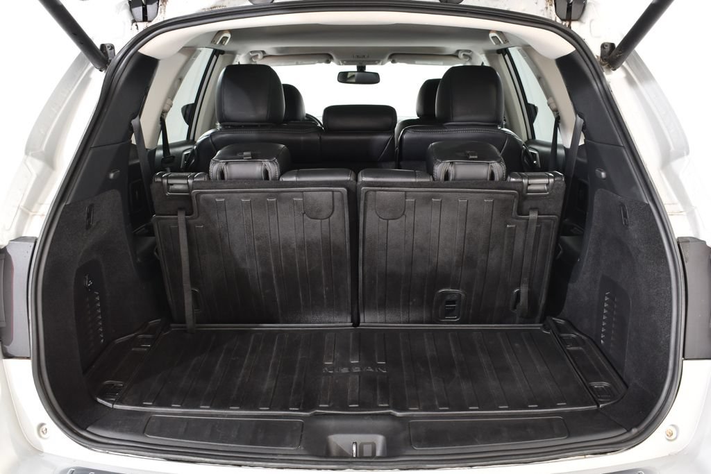 Used 2019 Nissan Pathfinder Platinum AWD/4WD image 22