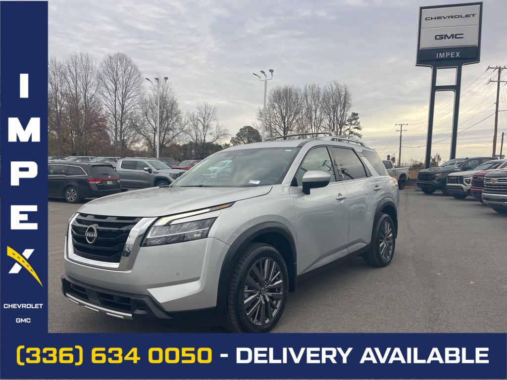 Used 2023 Nissan Pathfinder SL w/ SL Premium Package
