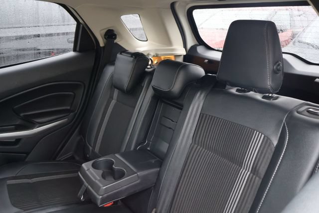 Used 2019 Ford EcoSport SES w/ SES Black Appearance Package AWD/4WD image 13