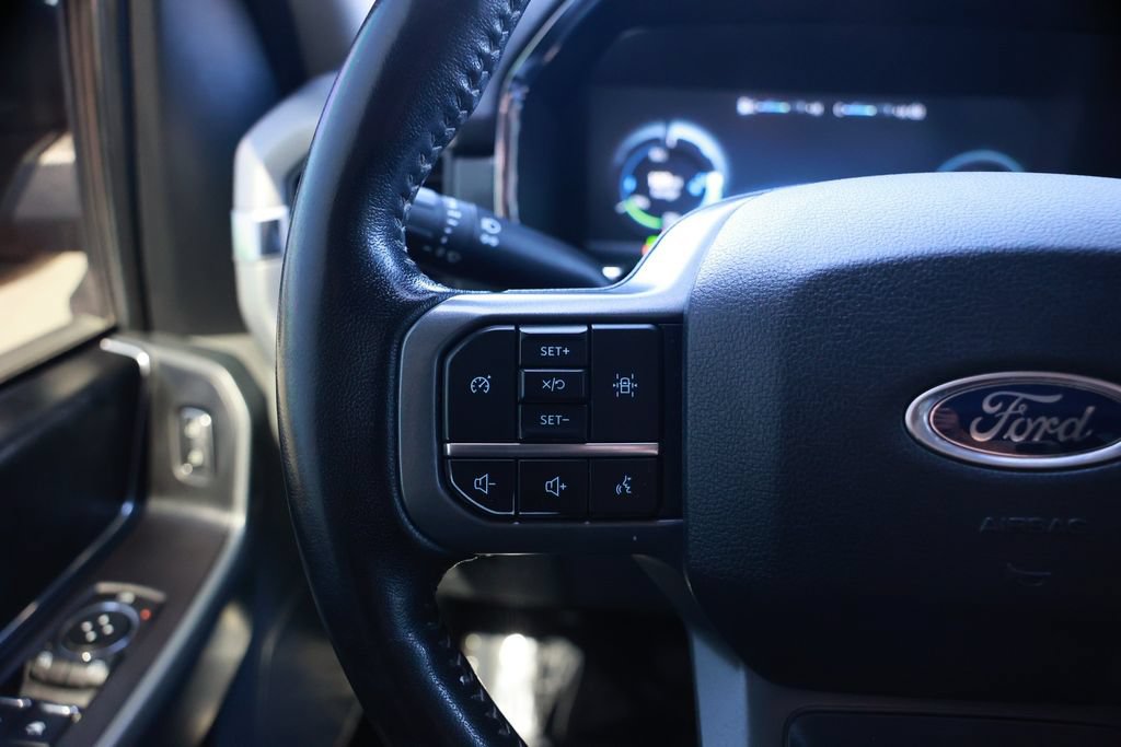 Used 2022 Ford F150 Lightning XLT AWD/4WD image 26