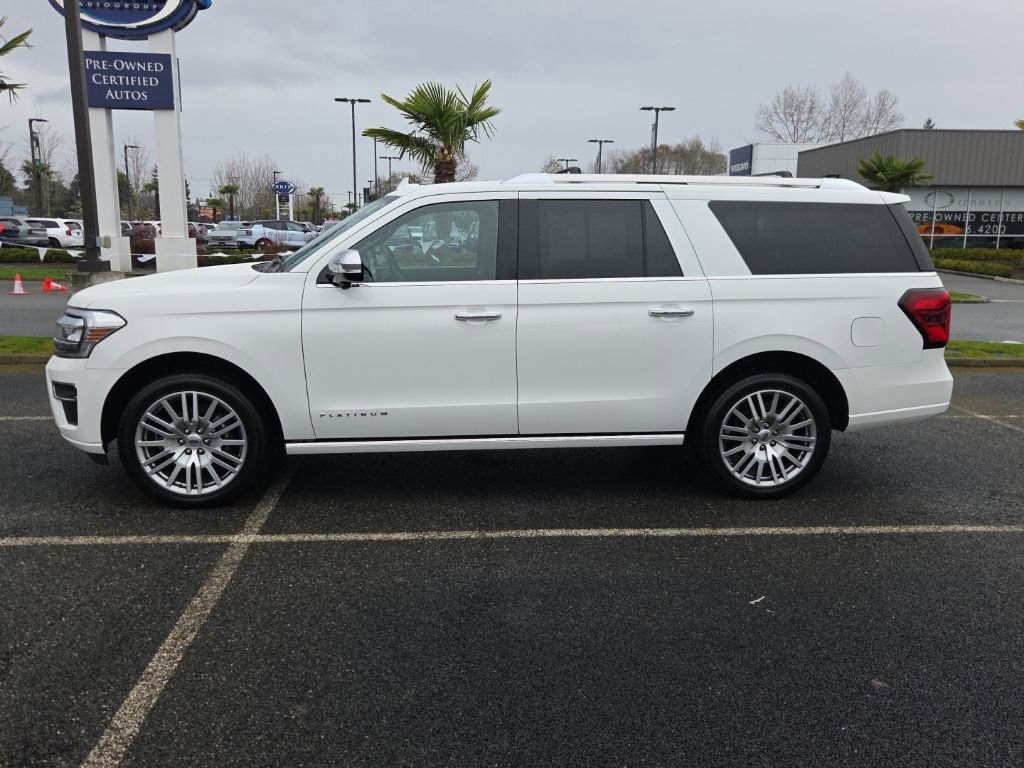 Used 2022 Ford Expedition Max Platinum image 2