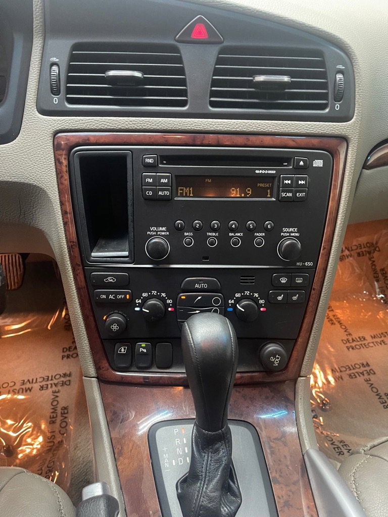 Used 2007 Volvo XC70 image 29