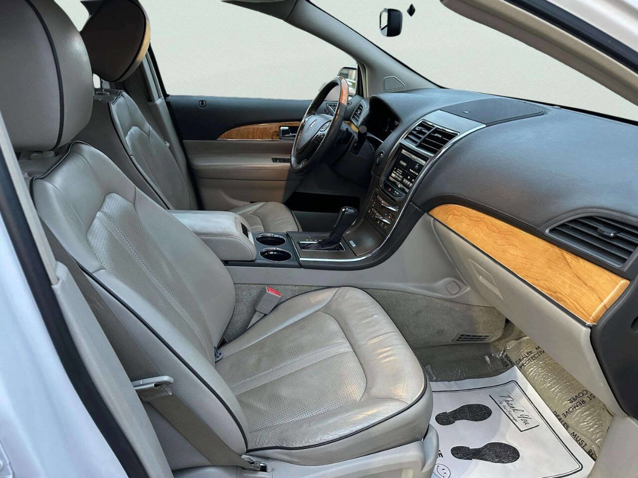 Used 2015 Lincoln MKX AWD w/ Equipment Group 102A image 12