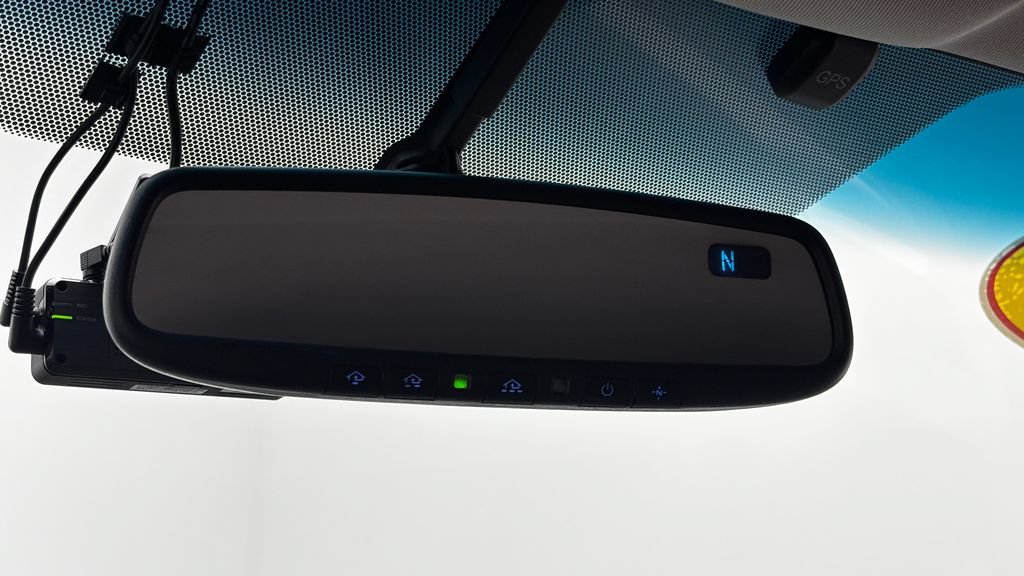 Used 2015 Toyota Sienna LE FWD image 22
