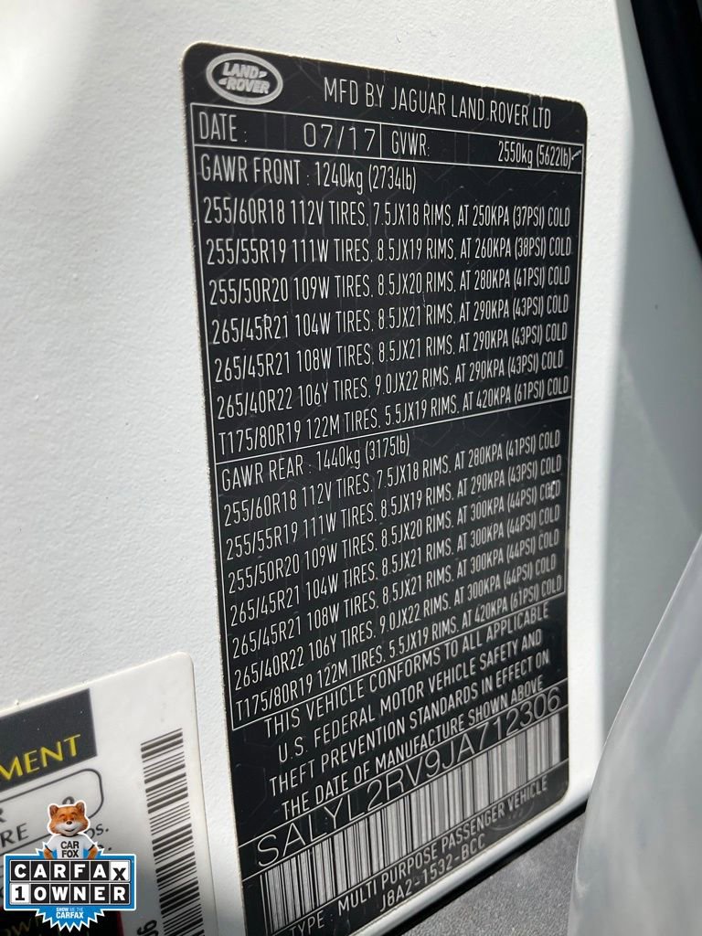 Used 2018 Land Rover Range Rover Velar R-Dynamic SE AWD/4WD image 22