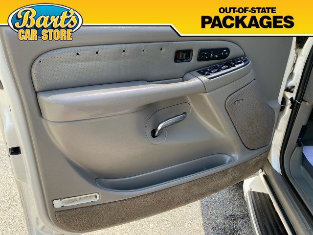 Used 2004 Cadillac Escalade AWD image 25