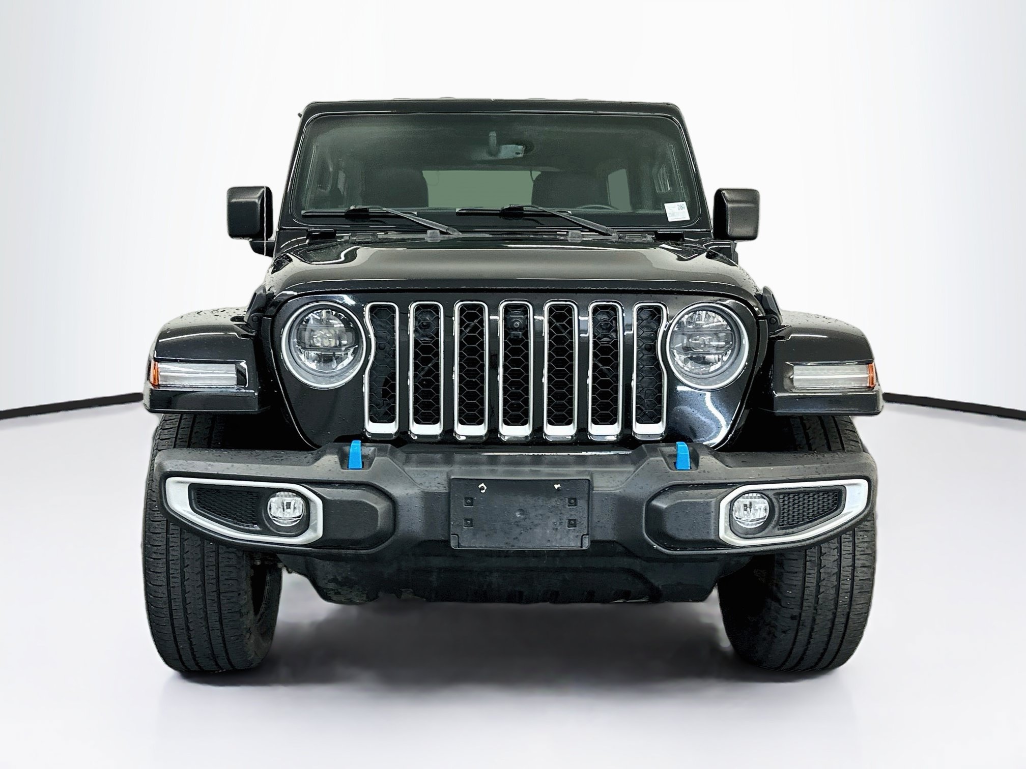 Used 2023 Jeep Wrangler Unlimited Sahara w/ Cold Weather Group AWD/4WD image 2
