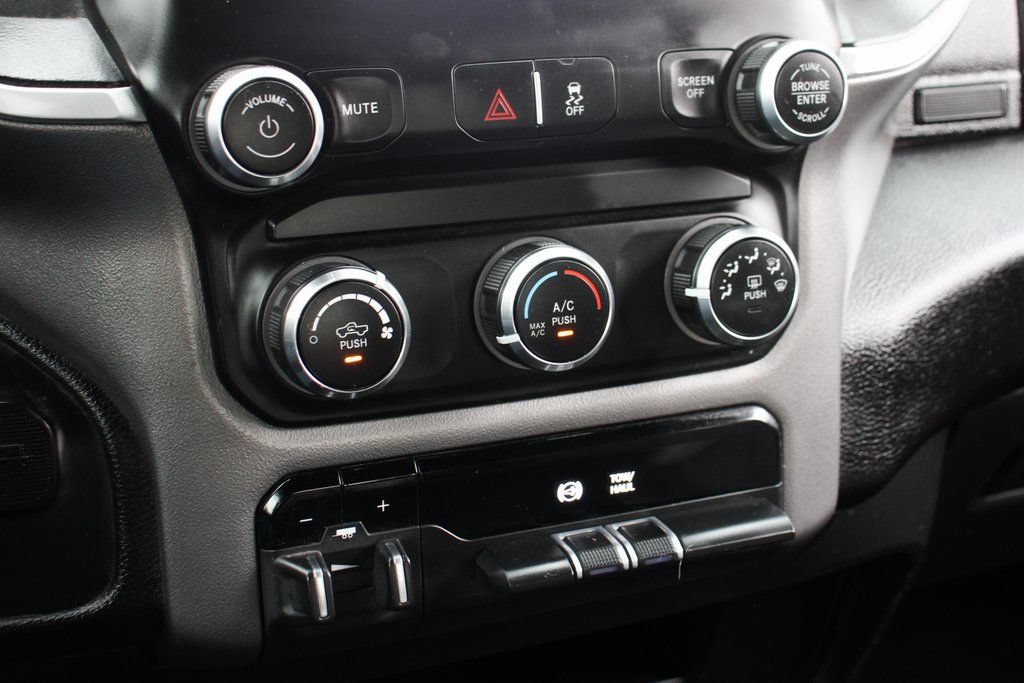 Used 2023 RAM 3500 Big Horn w/ Level 1 Equipment Group AWD/4WD image 33