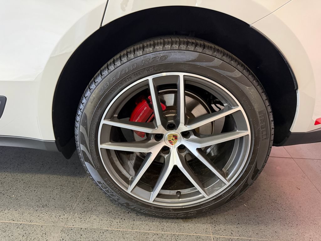 Certified 2026 Porsche Macan S AWD/4WD image 11